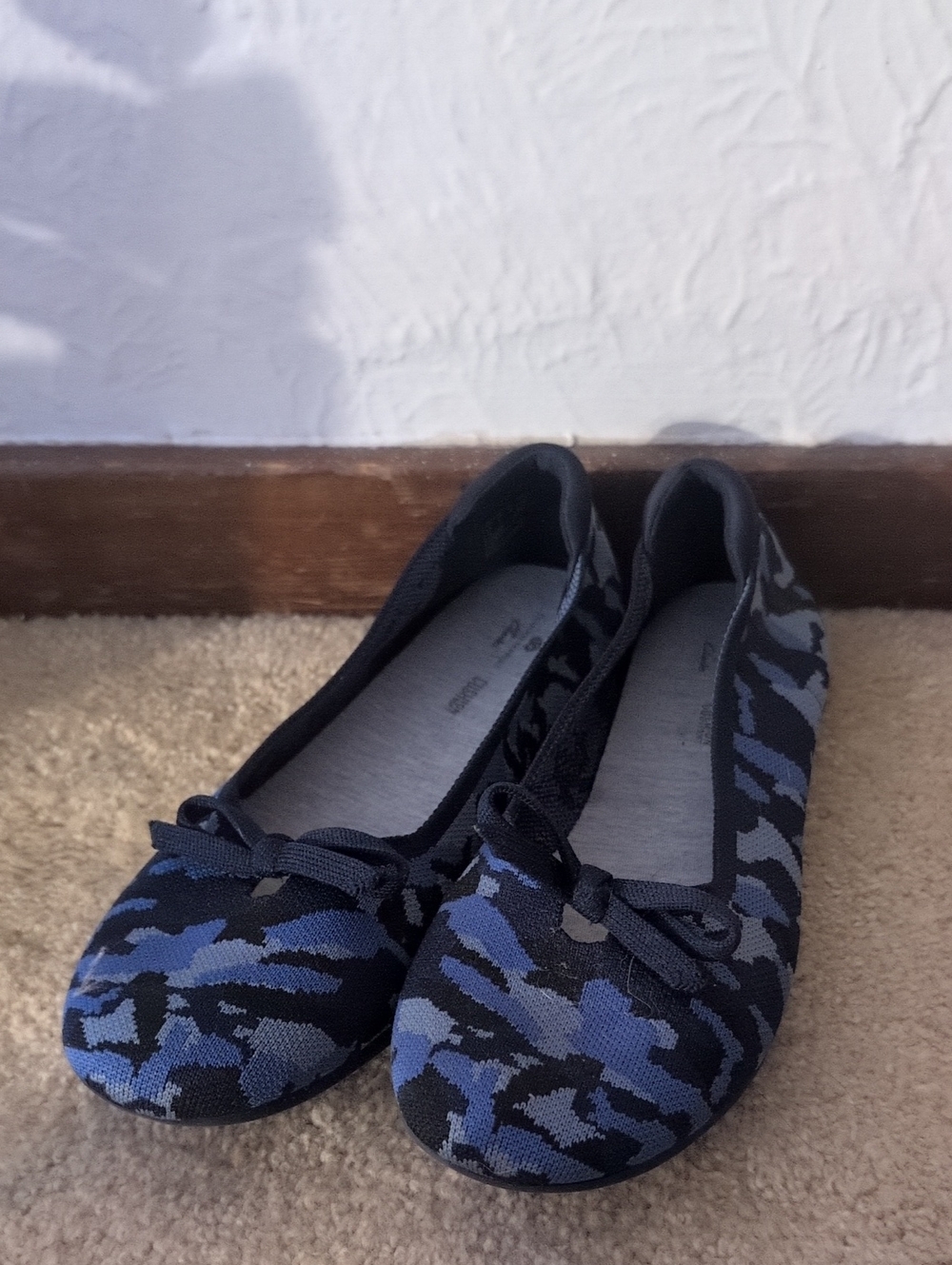 Cloudsteppers by Clarks Women's Blue Camo Knit Ballet Flats